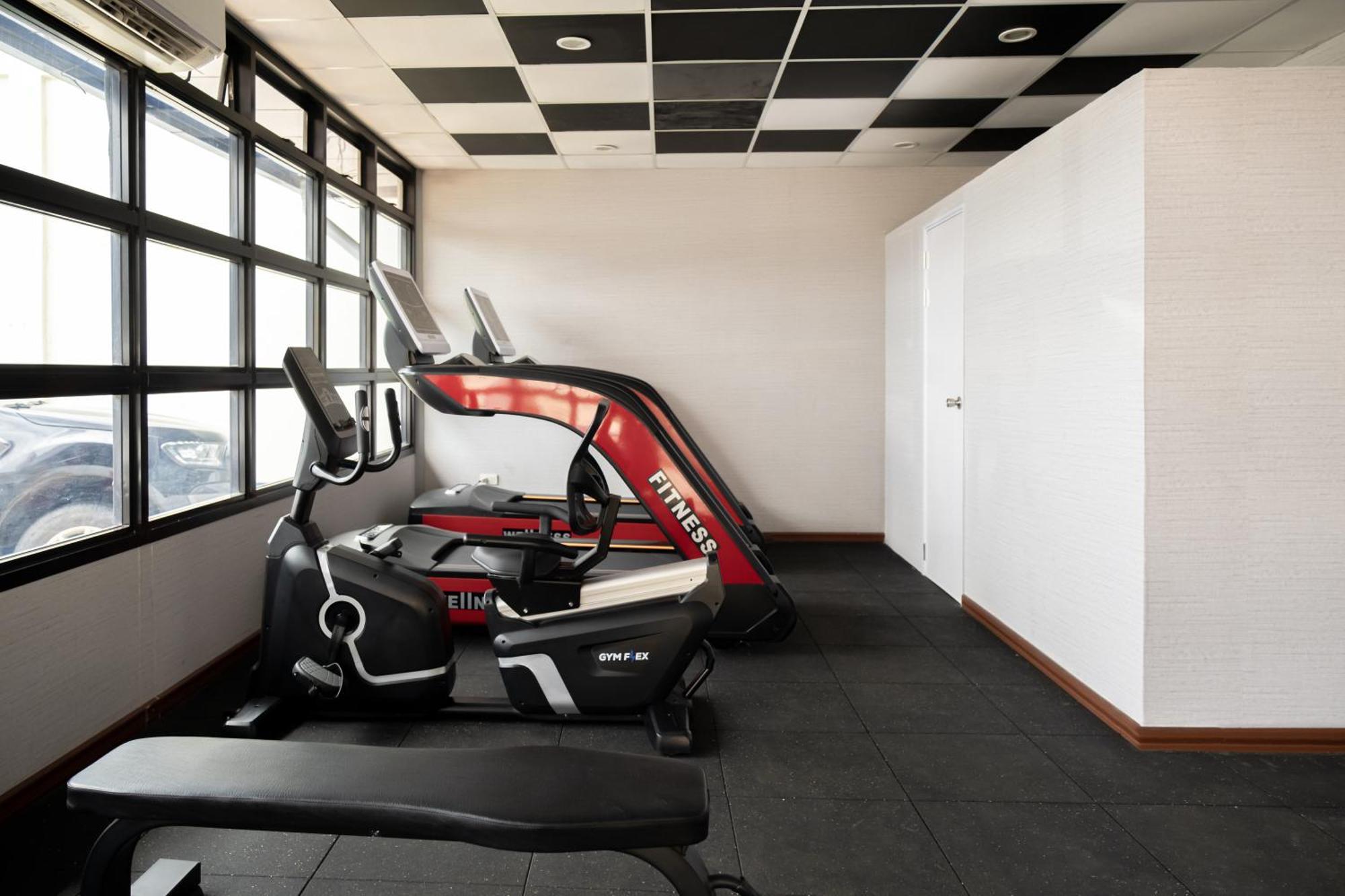 Kekehyu Business Hotel Valencia  Ngoại thất bức ảnh